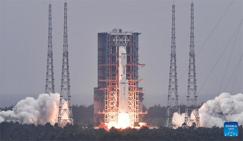 China lan?a novo satélite de retransmiss?o para comunica??es Terra-Lua