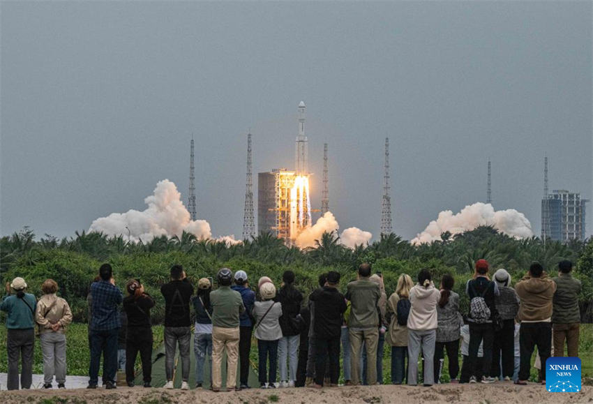 China lan?a novo satélite de retransmiss?o para comunica??es Terra-Lua
