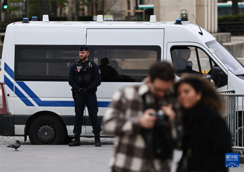 Fran?a eleva alerta de terrorismo ao nível máximo