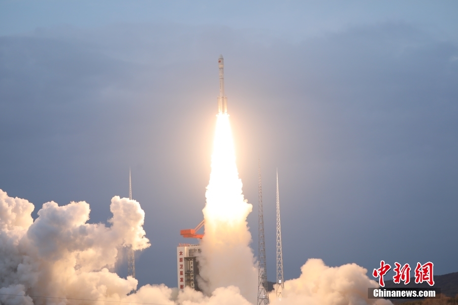 China lan?a novo satélite para monitorar ambientes atmosférico e espacial