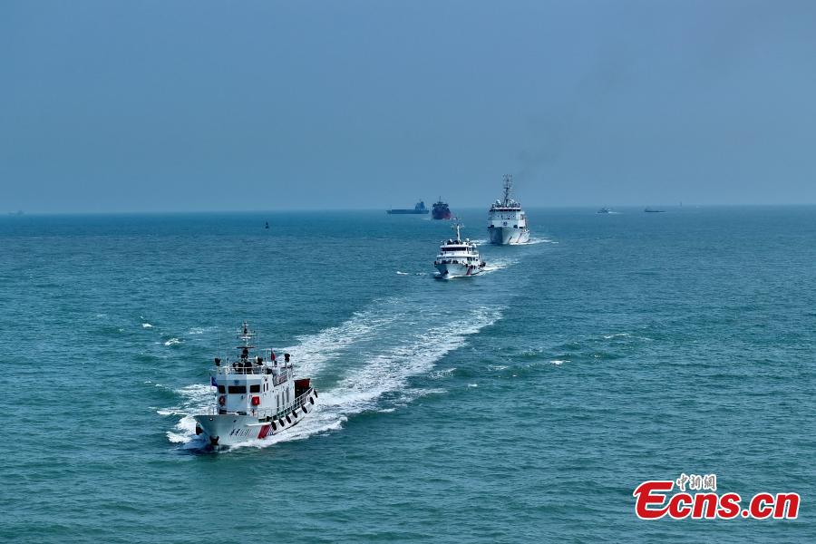 Autoridades marítimas realizam miss?o conjunta de patrulha nas águas do Estreito de Taiwan
