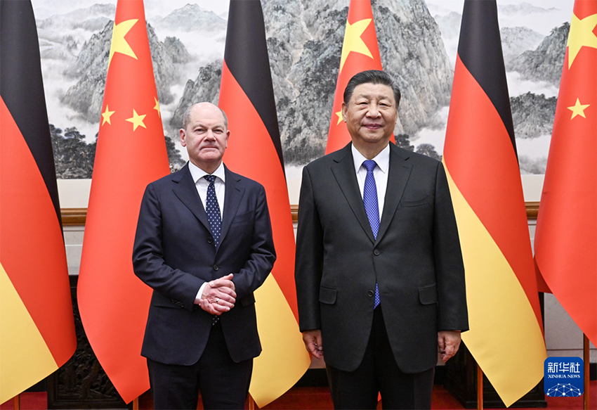 Xi Jinping reúne-se com chanceler alem?o e pede para alcan?ar sucesso mútuo