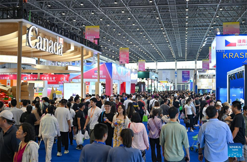 4a Exposi??o Internacional de Produtos de Consumo da China termina em Hainan