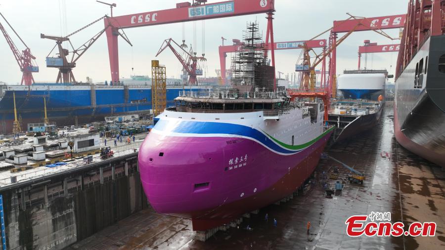 Primeiro navio multifuncional de investiga??o científica de alto mar da China lan?ado no sul do país