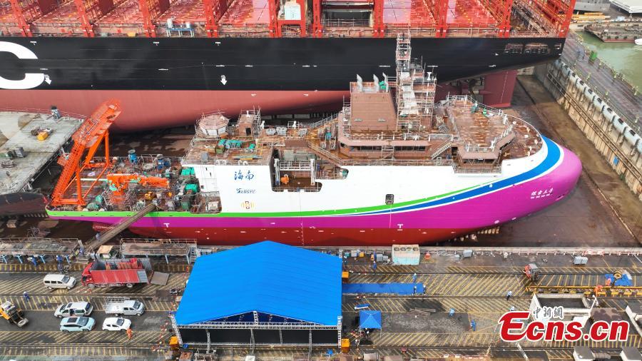 Primeiro navio multifuncional de investiga??o científica de alto mar da China lan?ado no sul do país
