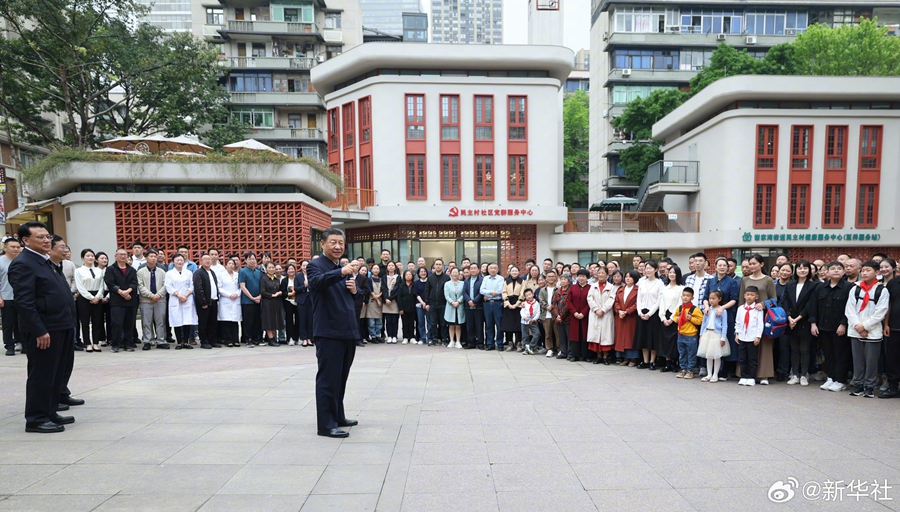 Xi Jinping inspeciona Município de Chongqing, no sudoeste da China
