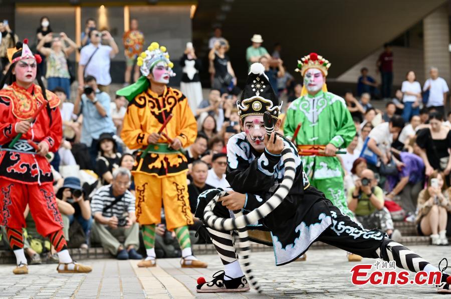 Galeria: dan?a folclórica tradicional Yingge apresentada em Hong Kong