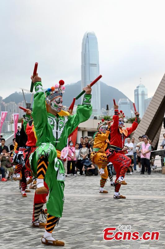 Galeria: dan?a folclórica tradicional Yingge apresentada em Hong Kong