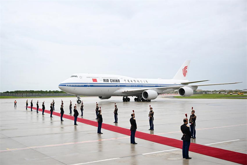 Xi Jinping busca abrir um futuro mais brilhante das rela??es China-Fran?a por meio da visita