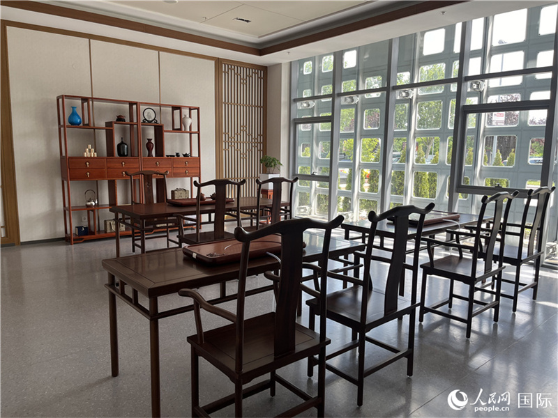 Galeria: cursos do Centro Cultural Chinês em Belgrado populares entre a popula??o local