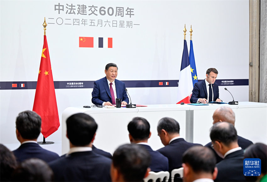 Xi Jinping diz que China apoia convocar conferência de paz sobre crise na Ucrania
