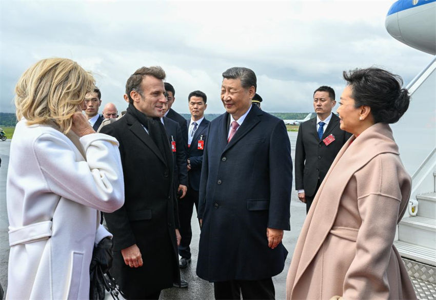 Macron recebe Xi Jinping em restaurante de montanha no sul pitoresco da Fran?a