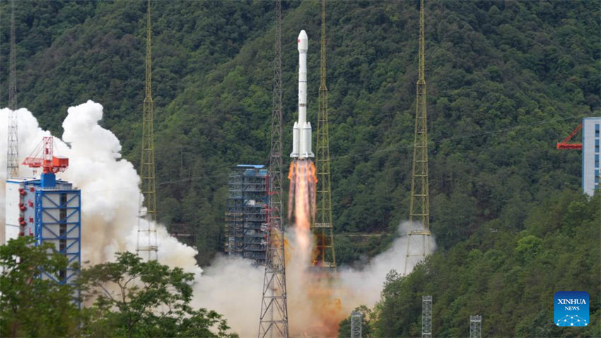 China lan?a novo satélite