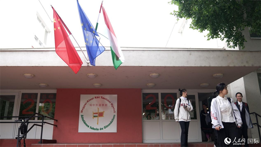 Escola Bilíngue Húngaro-Chinesa fortalece intercambio cultural