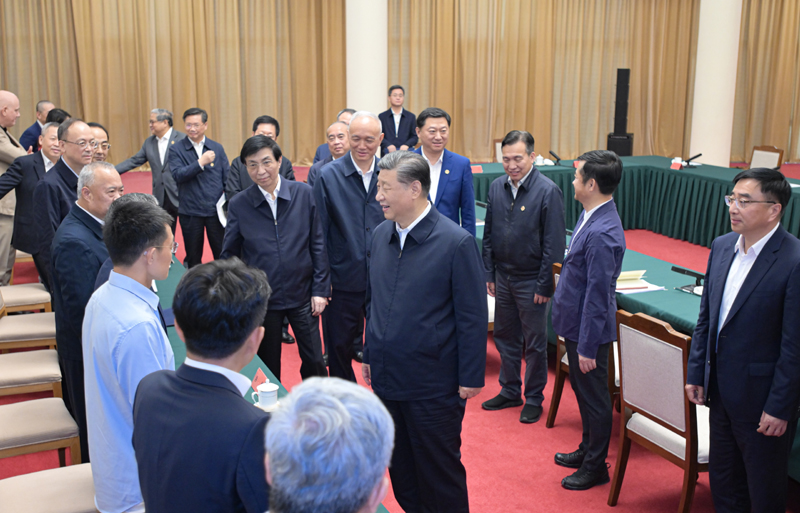 Xi Jinping preside simpósio, pedindo mais reformas centradas na moderniza??o chinesa