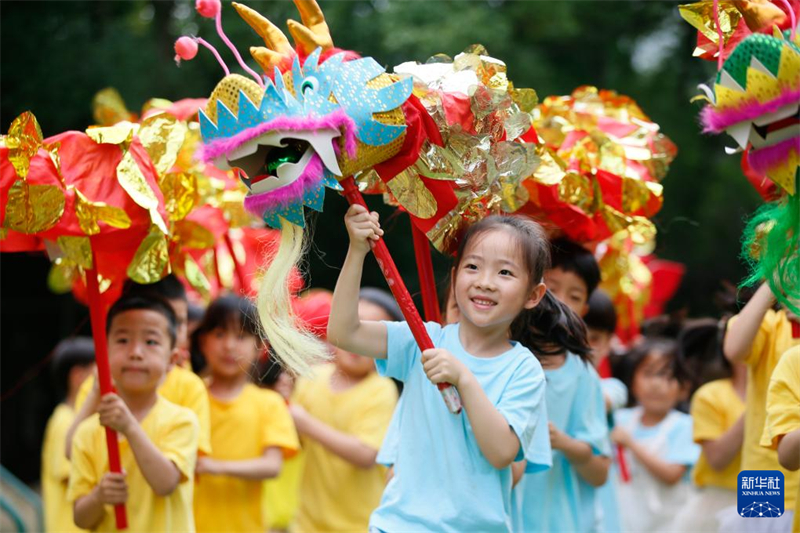 China realiza atividades infantis em todo o país para celebrar Dia Internacional da Crian?a