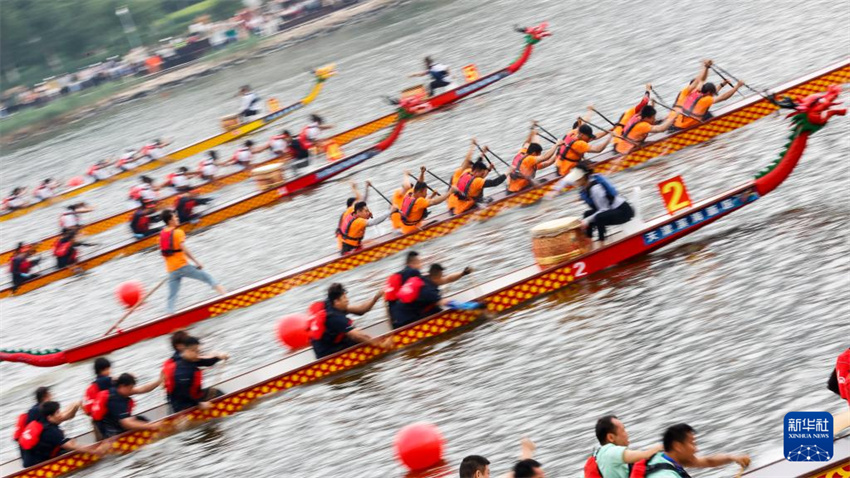 China recebe Festival do Barco-Drag?o em todo o país