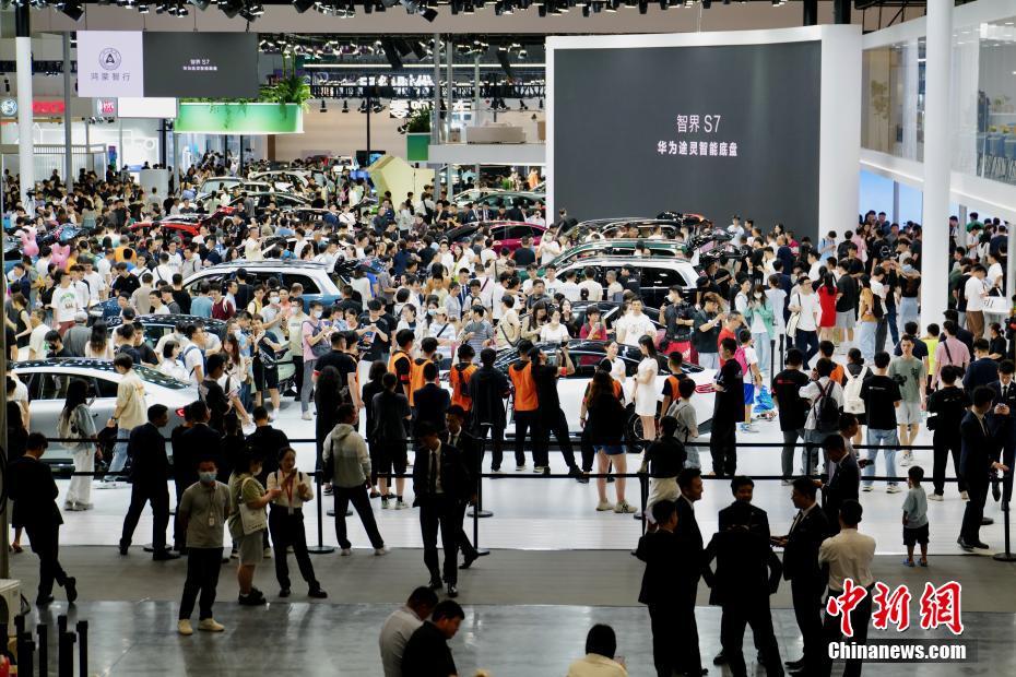 Exposi??o de automóveis da Grande Baía Guangdong-Hong Kong-Macau realizada em Shenzhen