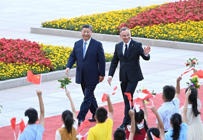 China está pronta para levar la?os com Pol?nia a patamar mais alto, diz Xi Jinping
