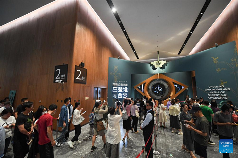 Exposi??o sobre a antiga civiliza??o Shu é realizada em Beijing