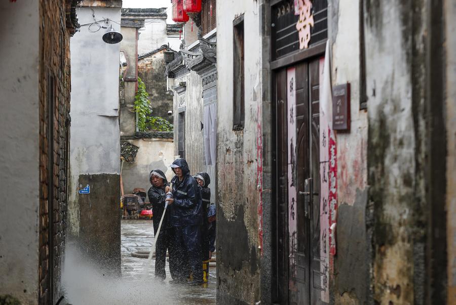 Galeria: opera??es de resgate devido a inunda??es em Anhui