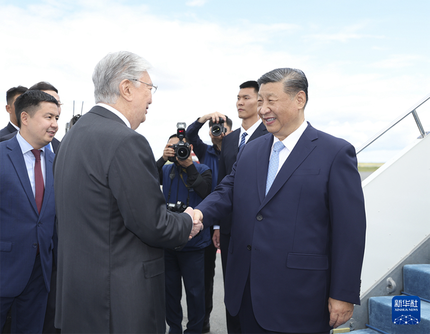 Xi Jinping saúda singularidade da parceria China-Cazaquist?o