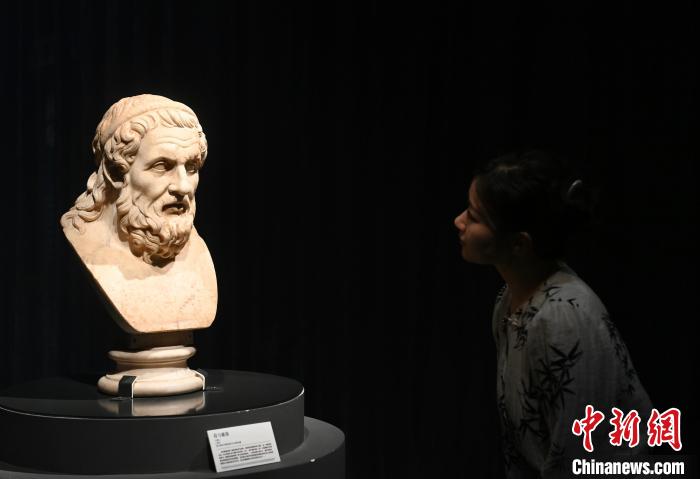 Mais de cem preciosas relíquias da Grécia antiga est?o em exibi??o no Museu de Anhui