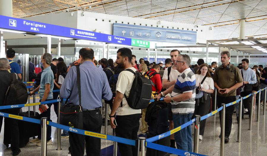 China vê aumento de viajantes estrangeiros seguindo políticas de isen??o de visto de transito