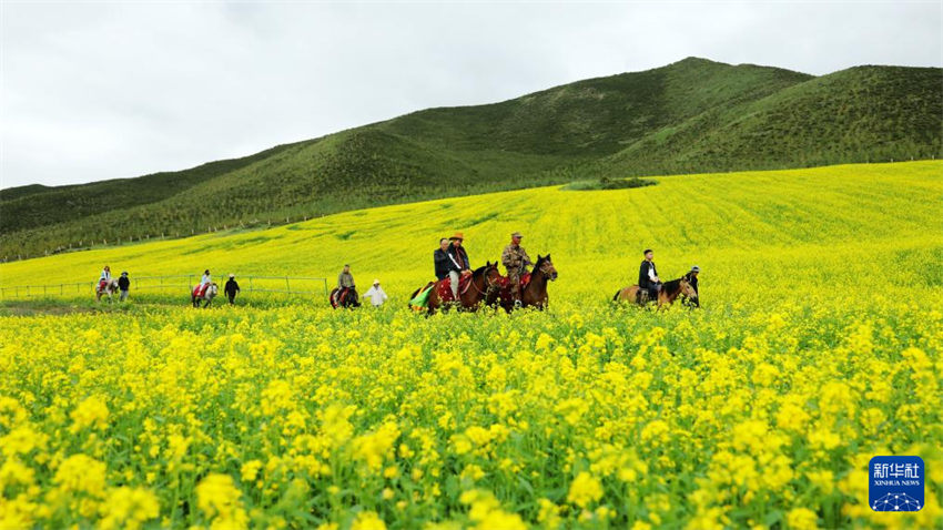 China: vários lugares entram na alta temporada de turismo durante férias de ver?o