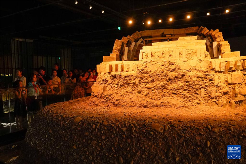 Primeiro museu subterraneo de túmulos de Xinjiang abre oficialmente ao público