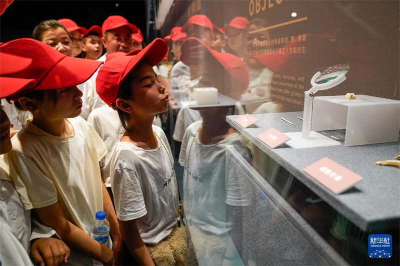 Primeiro museu subterraneo de túmulos de Xinjiang abre oficialmente ao público