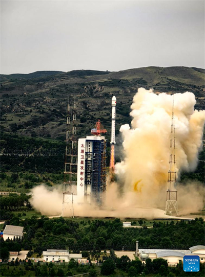 China lan?a novo satélite de observa??o da Terra com sucesso