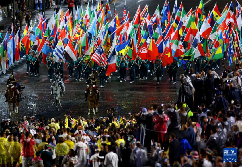 Cerim?nia histórica de abertura no Rio Sena dá início oficial aos Jogos Olímpicos de Paris 2024