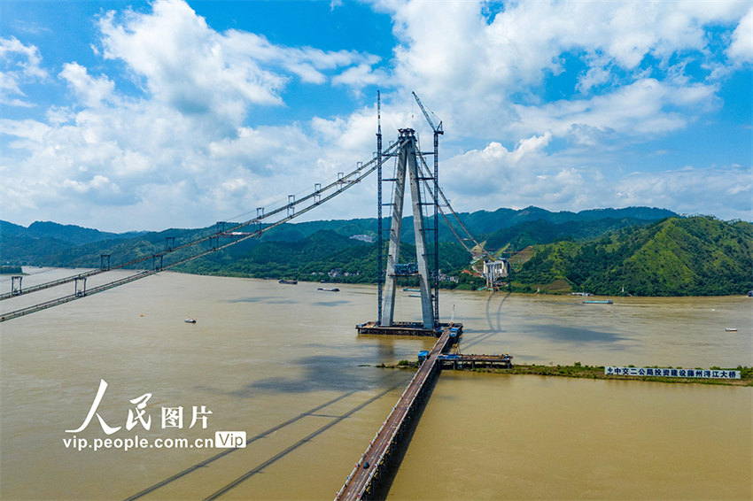 Guangxi: avan?a a constru??o da ponte Tengzhou-Xunjiang