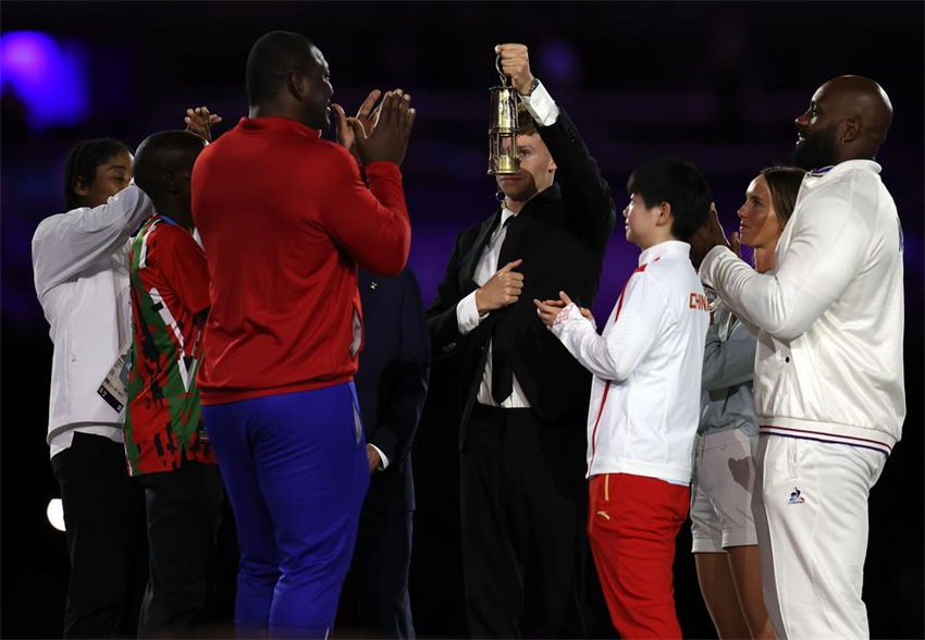 Galeria: destaques da cerim?nia de encerramento dos Jogos Olímpicos de Paris 2024