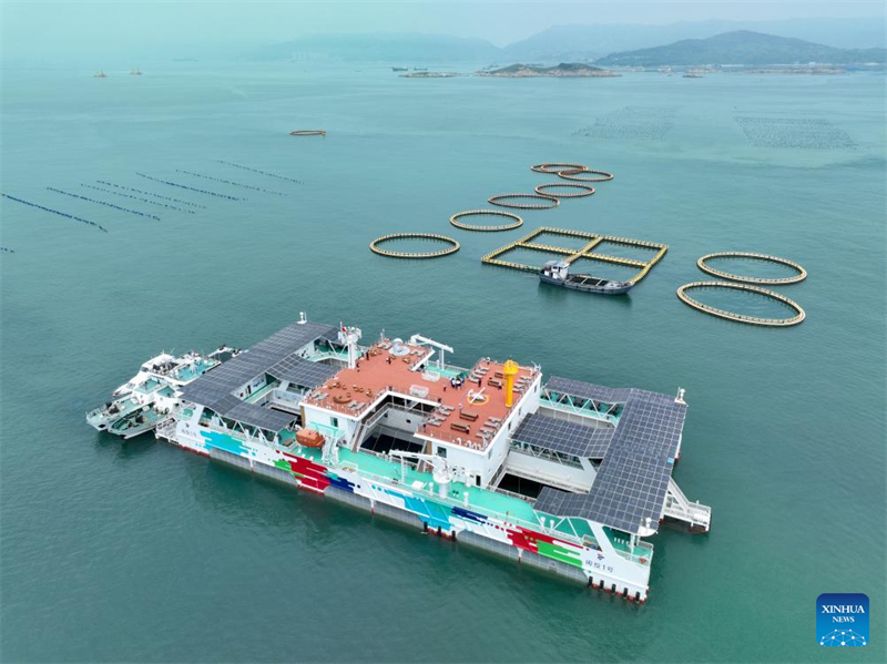 Condado de Lianjiang, leste da China, apoia constru??o de plataformas de aquacultura em águas profundas
