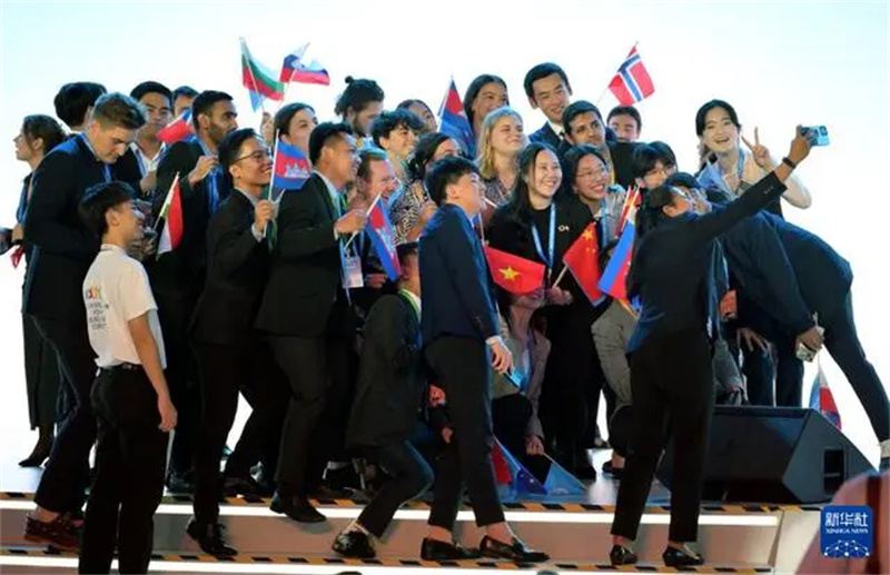 Jovens do mundo se reúnem em Beijing para discutir intercambios de civiliza??es e aprendizado mútuo