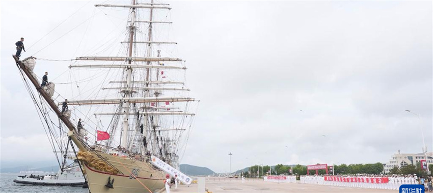 Primeiro navio de treinamento da marinha chinesa parte para viagem oceanica e visita a vários países