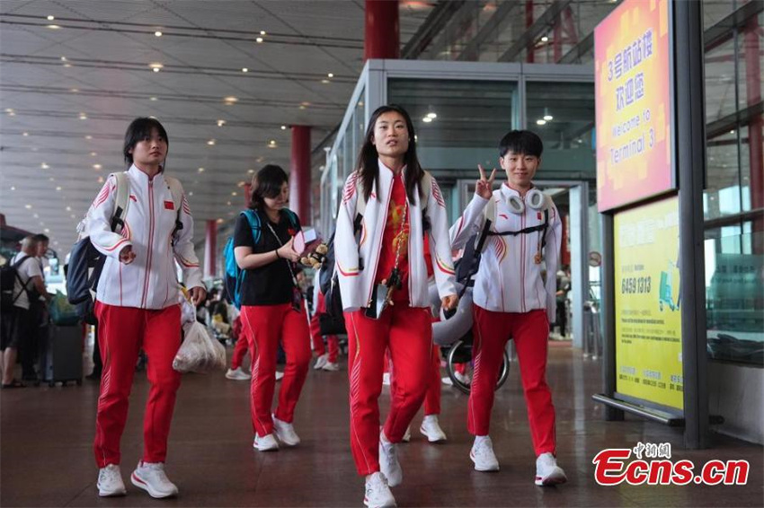 Delega??o paralímpica da China parte para Paris
