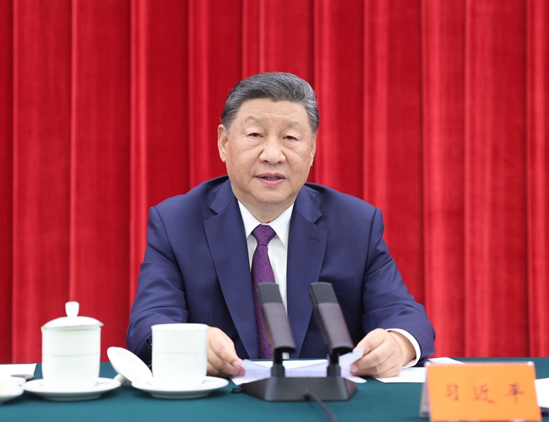 Xi Jinping pede que se avance o socialismo com características chinesas no 120o aniversário de nascimento de Deng Xiaoping