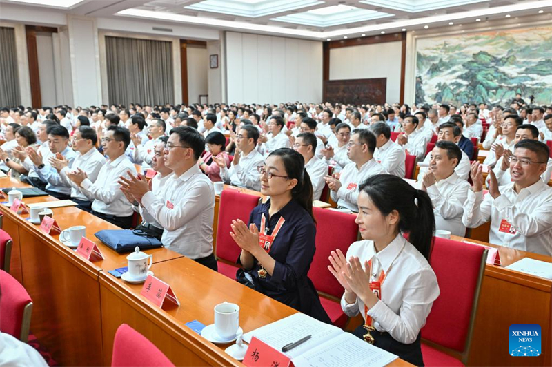 China premia professores e institui??es de ensino modelo antes do Dia dos Professores