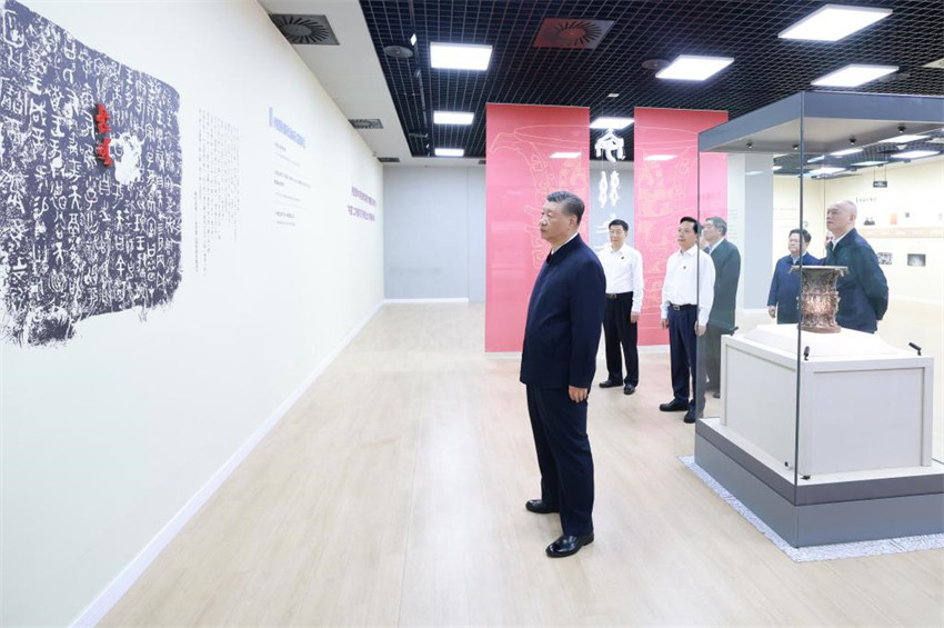 Xi Jinping faz inspe??es nas províncias de Shaanxi e Gansu, no noroeste da China