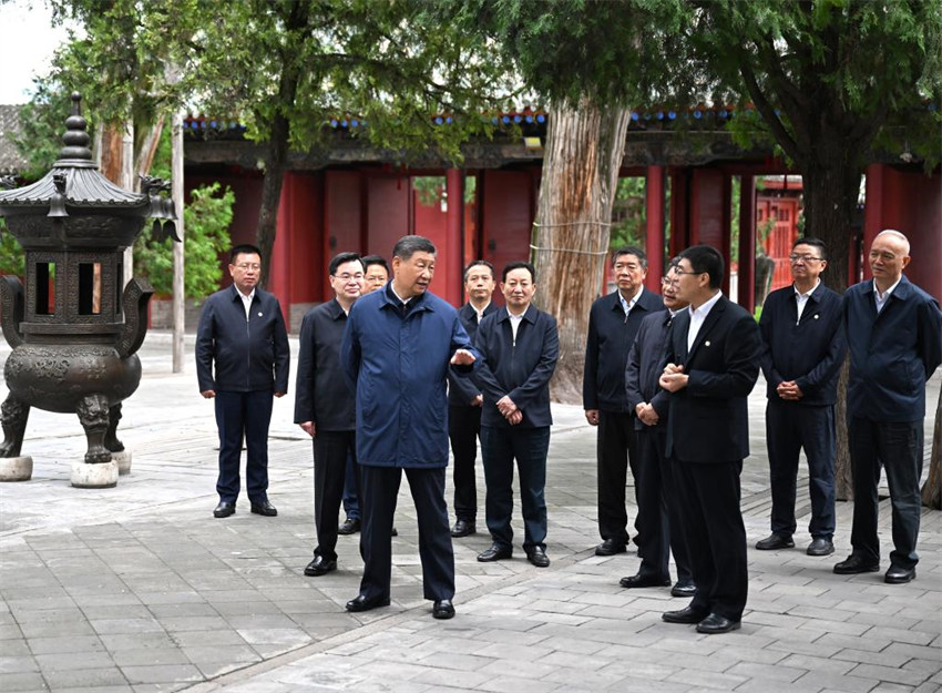 Xi Jinping faz inspe??es nas províncias de Shaanxi e Gansu, no noroeste da China