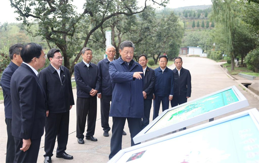 Xi Jinping faz inspe??es nas províncias de Shaanxi e Gansu, no noroeste da China