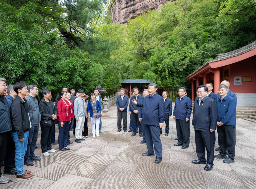 Xi Jinping faz inspe??es nas províncias de Shaanxi e Gansu, no noroeste da China