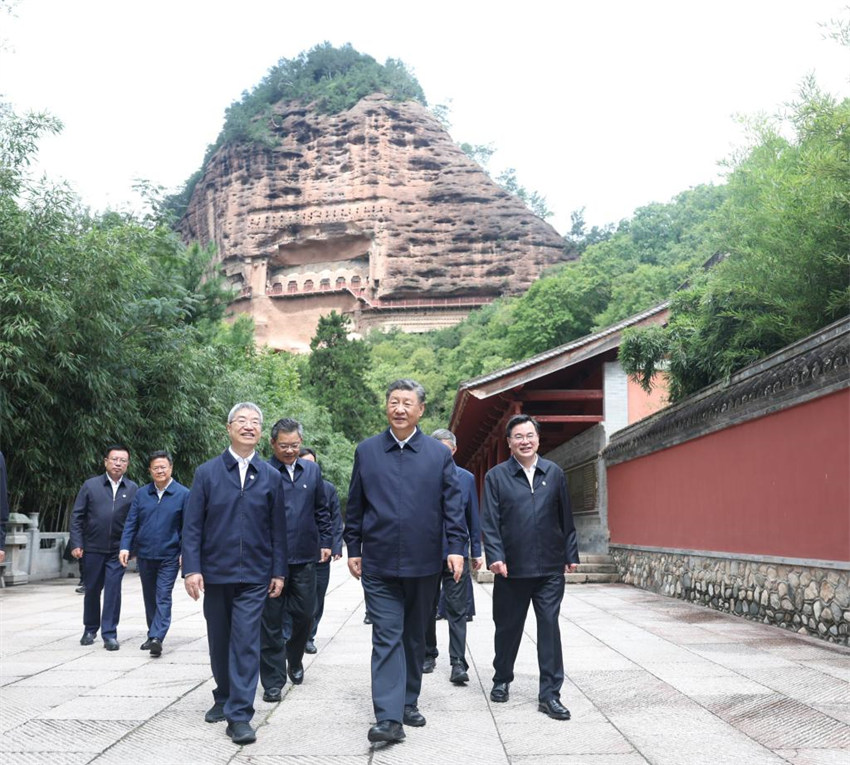 Xi Jinping faz inspe??es nas províncias de Shaanxi e Gansu, no noroeste da China
