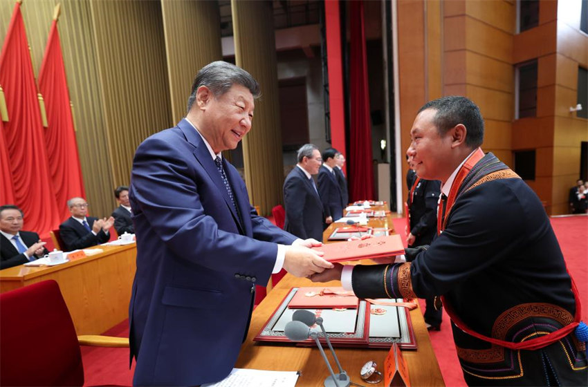 Xi Jinping enfatiza consolida??o da unidade da na??o chinesa