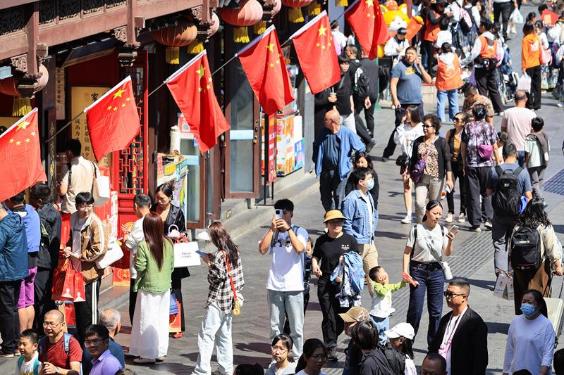 China contabiliza 765 milh?es de viagens domésticas durante feriado do Dia Nacional de 2024
