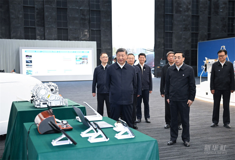 Xi Jinping destaca importancia da ciência e tecnologia no avan?o da moderniza??o chinesa