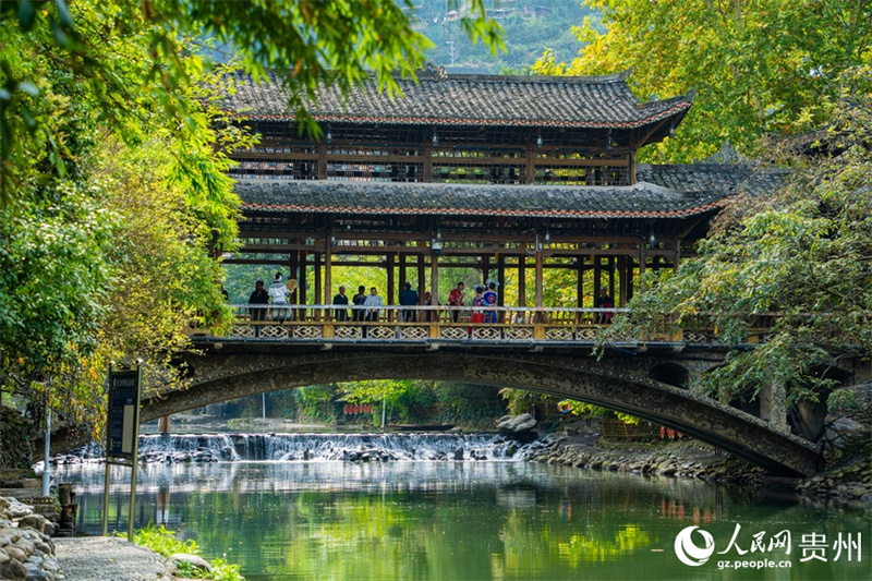 Guizhou: mídia da ásia-Pacífico experiencia cultura tradicional Miao